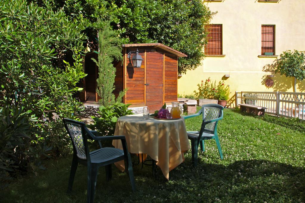 Hotel San Filis San Felice del Benaco Exterior foto